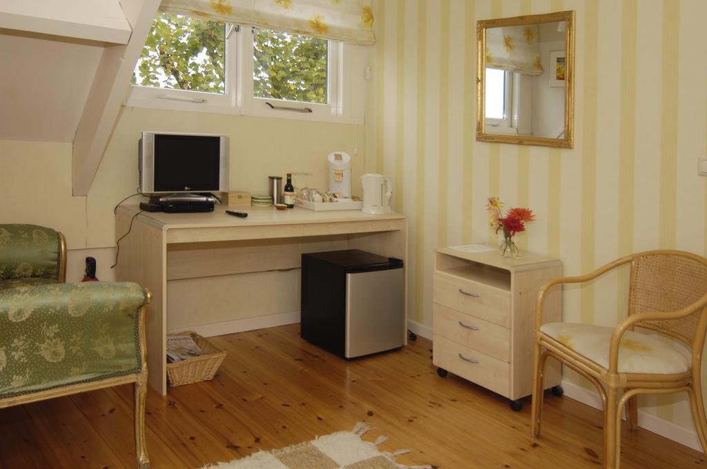 Bed and Breakfast De Zonnehoed Lisse Zimmer foto